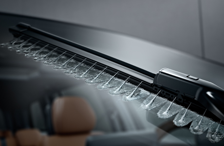 GLS 400 4MATIC 動感型 臻藏版(圖13) 可(kě)加熱(rè)智能風(fēng)擋玻璃清洗系統,清晰前程