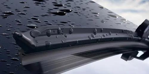 雨(yǔ)季開車注意事(shì)項 番禺林肯一直在您身(shēn)邊(圖5) 雨(yǔ)季開車注意事(shì)項 番禺林肯一直在您身(shēn)邊(圖5)