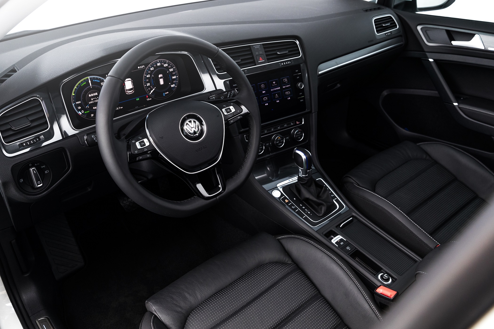 德國(guó)純電動e-Golf—内飾(圖2)