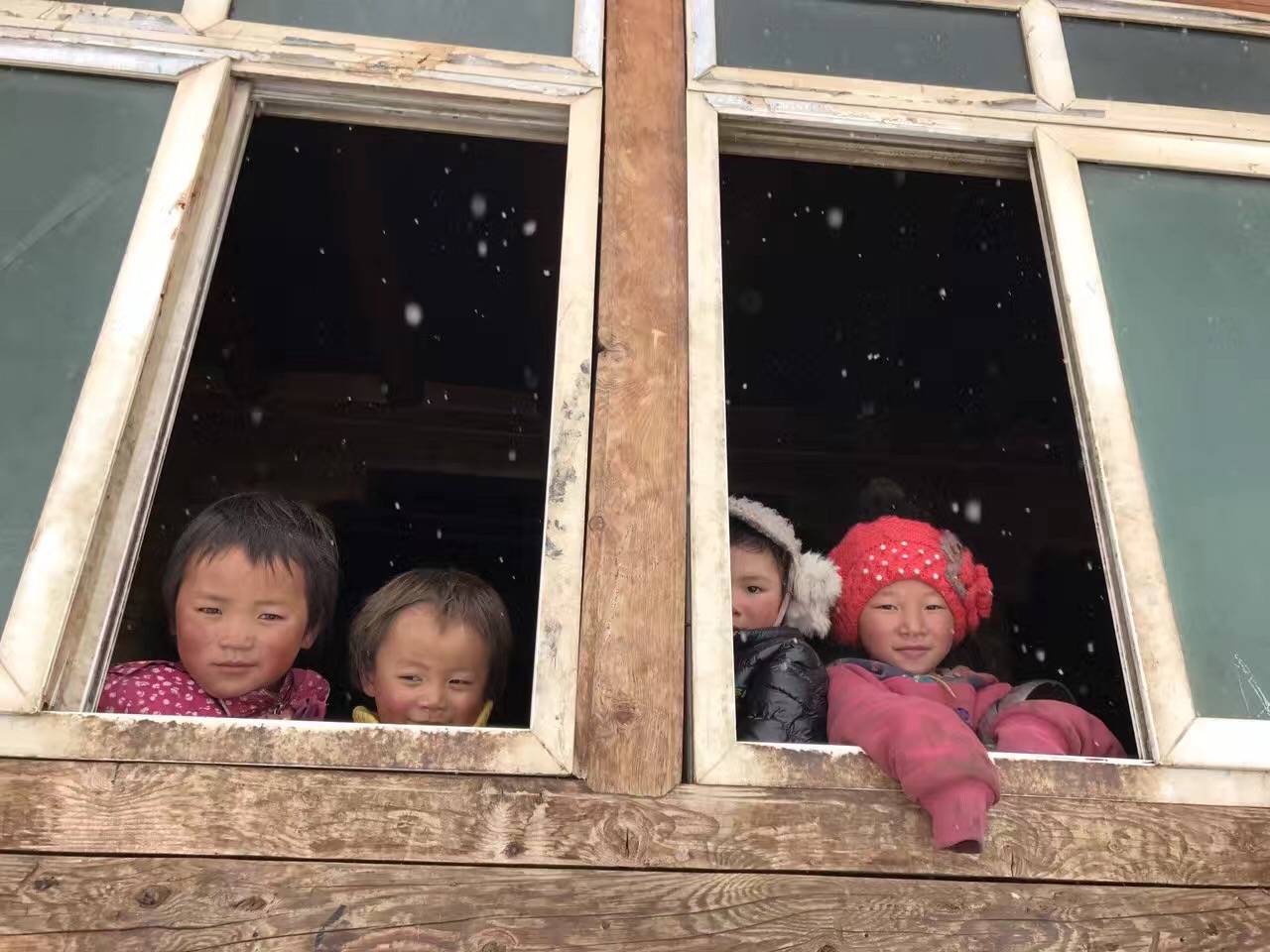 鴻粵公益回顧丨家國(guó)同歡月同圓 溫暖滿載甘孜州(圖9)