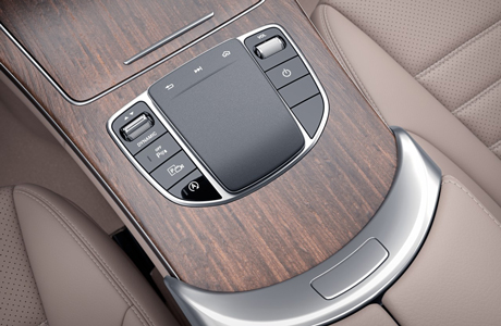 新一代長軸距C級轎車(圖7)