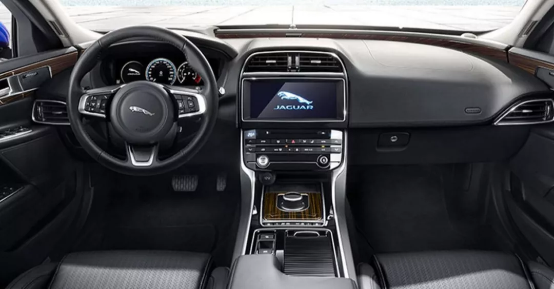 魅力無限的捷豹XEL ,讓你(nǐ)擁有完美人(rén)生(shēng)(圖3) 魅力無限的捷豹XEL ,讓你(nǐ)擁有完美人(rén)生(shēng)(圖3)