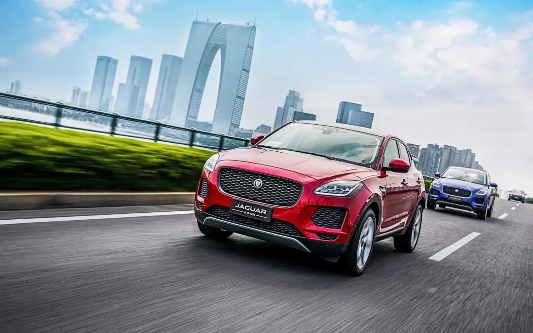 全新捷豹E-PACE外觀展示