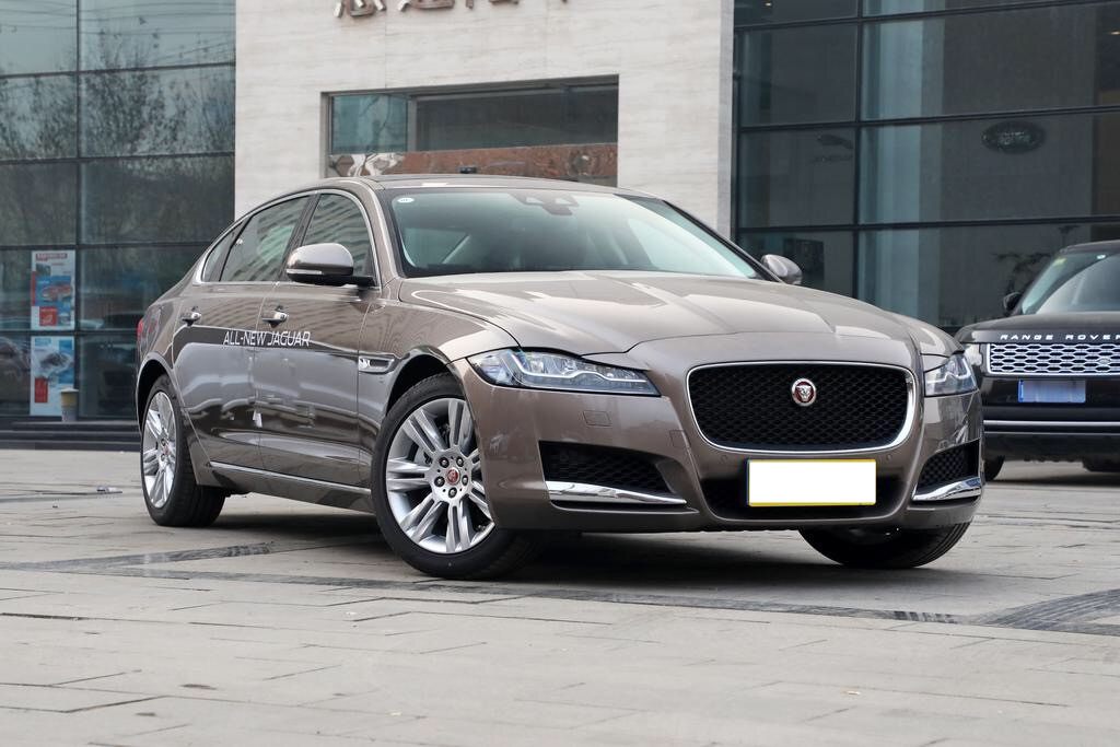 捷豹XFL紳士風(fēng)引爆全場,寶馬5系靠邊站(zhàn)