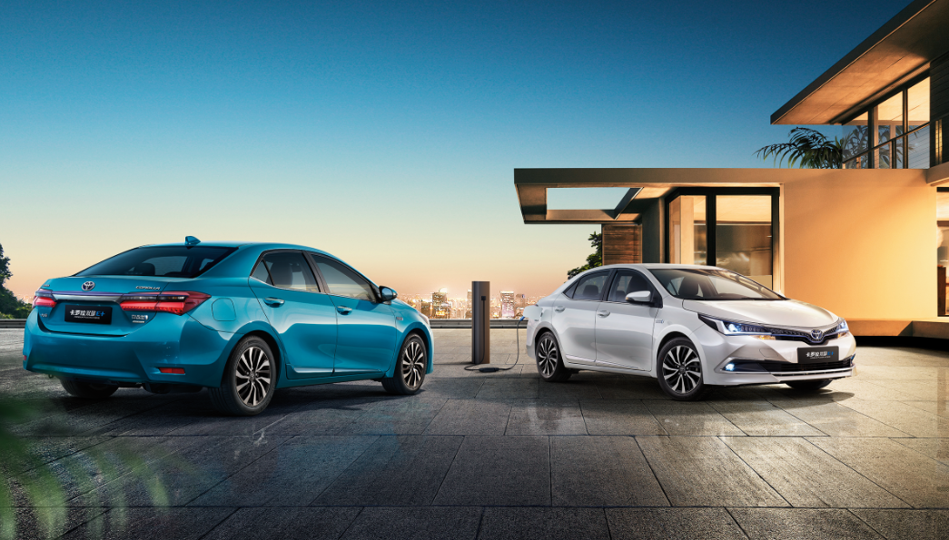 豐田卡羅拉雙擎E+:一箱油能跑近1000公裡(lǐ),“家轎王”插混