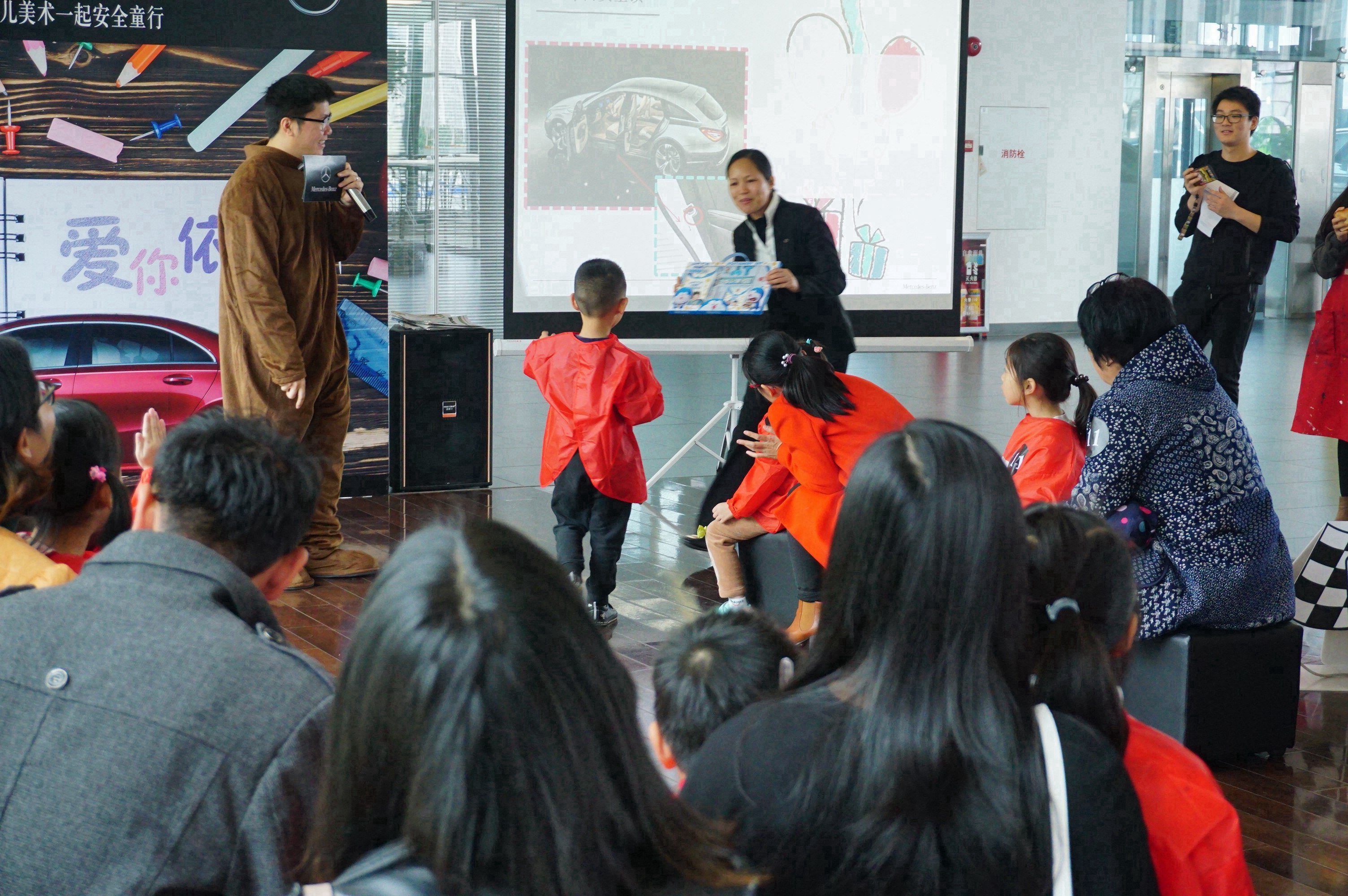 2019，愛你(nǐ)依舊 ——鴻粵星輝攜手夏加兒美術(shù)一起安全童行(圖5)